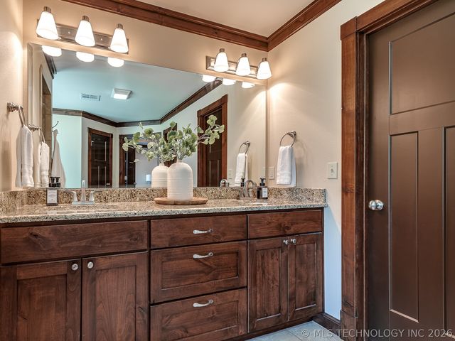 2125 Turtle Creek Street, Bartlesville, OK 74006
