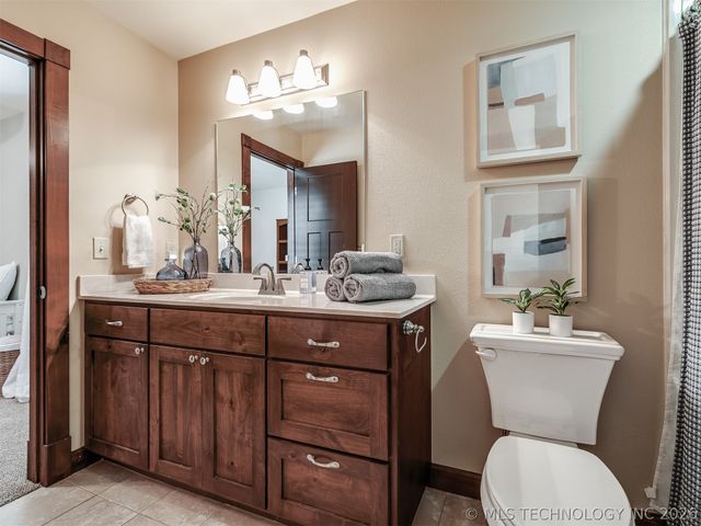 2125 Turtle Creek Street, Bartlesville, OK 74006