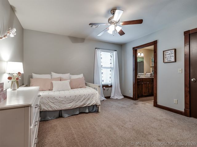 2125 Turtle Creek Street, Bartlesville, OK 74006