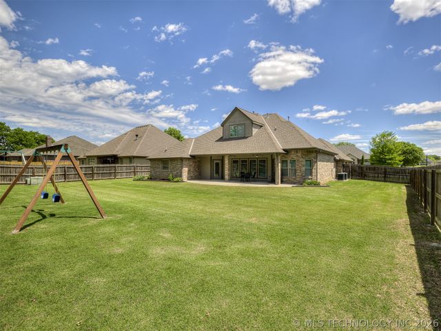 2125 Turtle Creek Street, Bartlesville, OK 74006