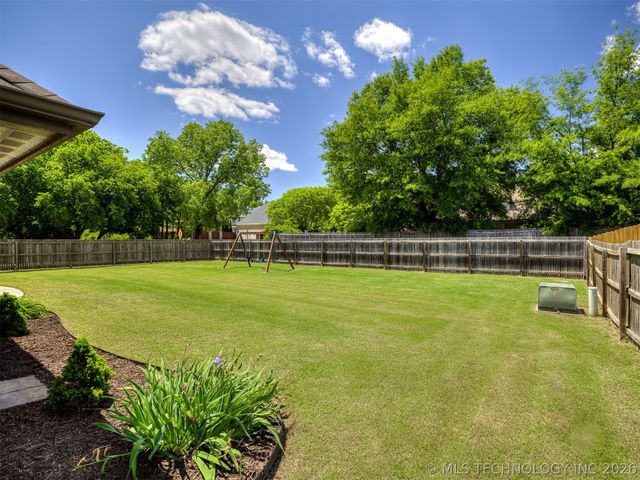 2125 Turtle Creek Street, Bartlesville, OK 74006