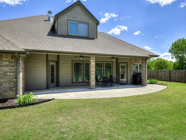 2125 Turtle Creek Street, Bartlesville, OK 74006