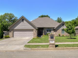 2125 Turtle Creek Street, Bartlesville, OK 74006