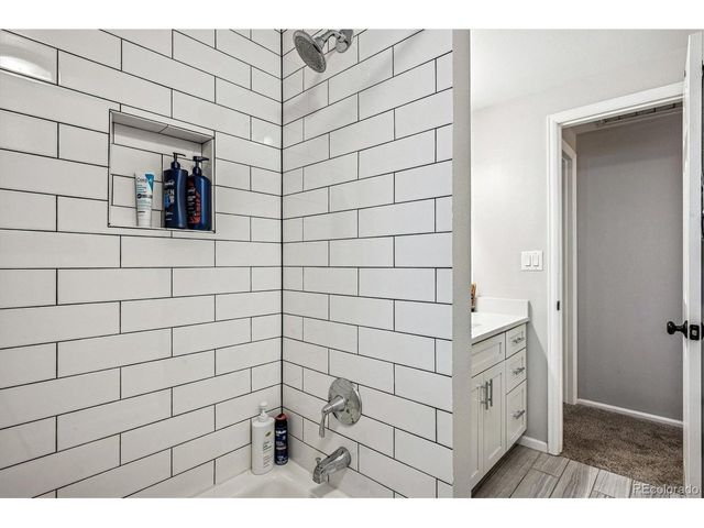 6809 S Niagara Ct, Centennial, CO 80112