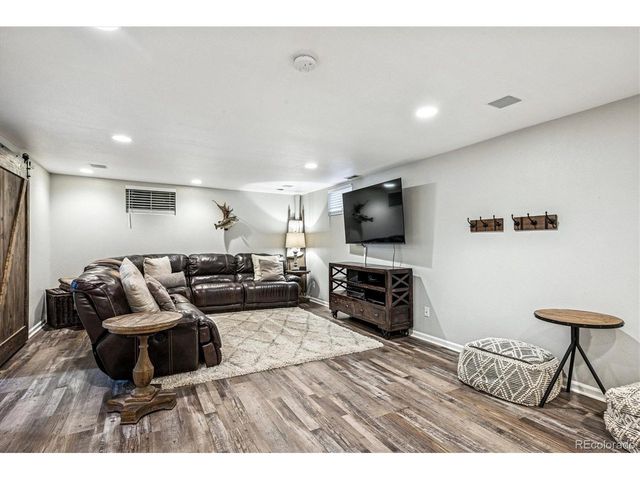 6809 S Niagara Ct, Centennial, CO 80112