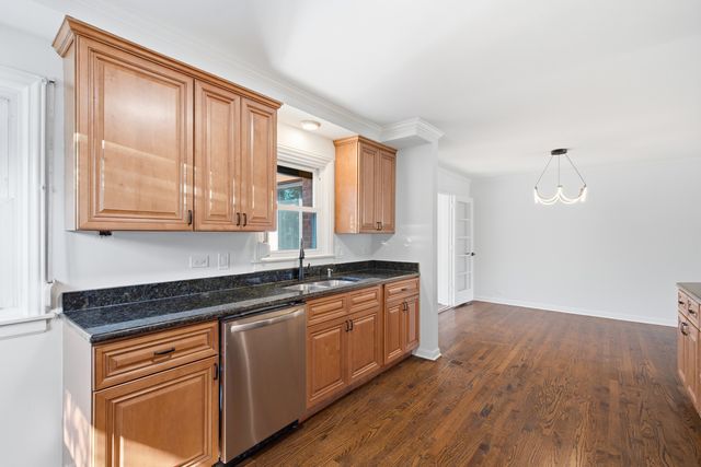 5022 Fargo Avenue, Skokie, IL 60077