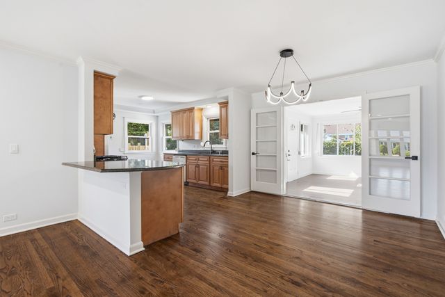 5022 Fargo Avenue, Skokie, IL 60077