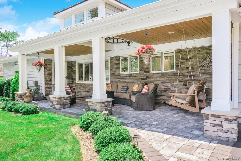 6 N Howells Point Road, Bellport Village, NY 11713 — photo 5