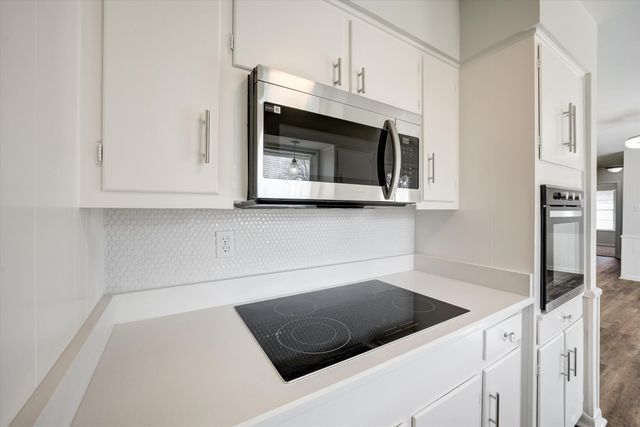 8117 Redwood Drive, Benbrook, TX 76116