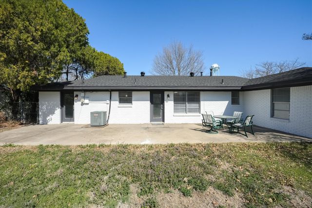 8117 Redwood Drive, Benbrook, TX 76116