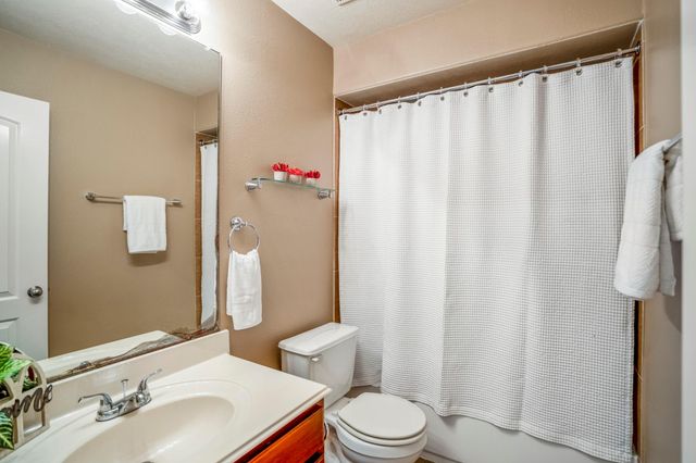 22722 Wixford Lane, Tomball, TX 77375