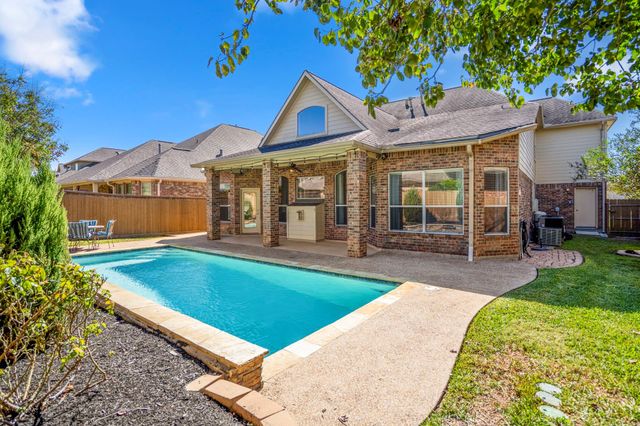 22722 Wixford Lane, Tomball, TX 77375