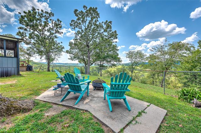 82 County Road 327, Berryville, AR 72616