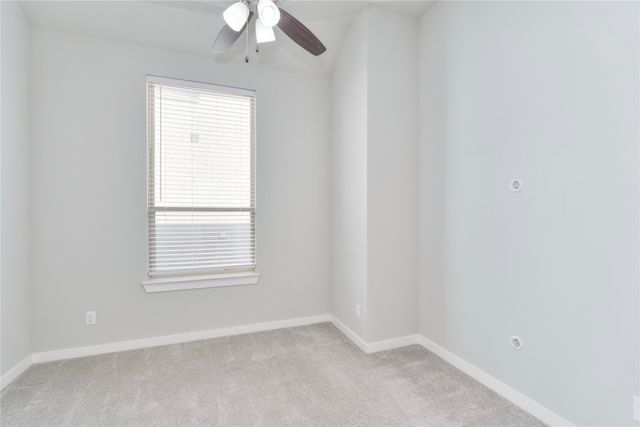 2813 Upland Trail Lane, Aubrey, TX 76227