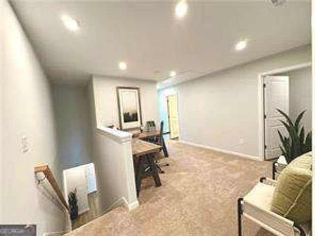 477 Crown Drive, Emerson, GA 30137