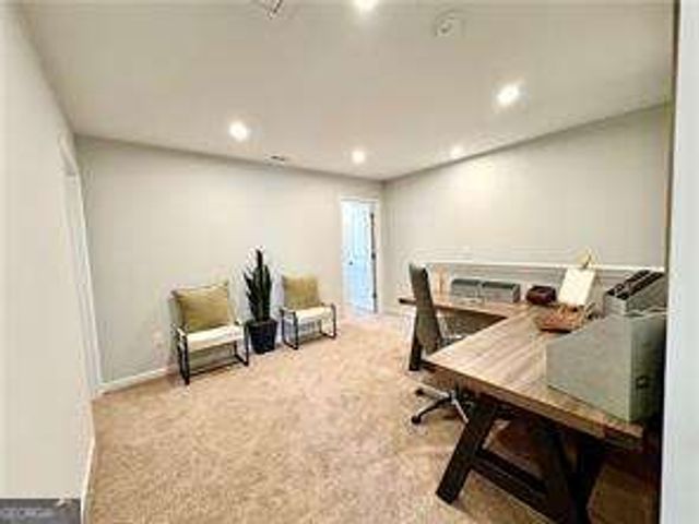 477 Crown Drive, Emerson, GA 30137