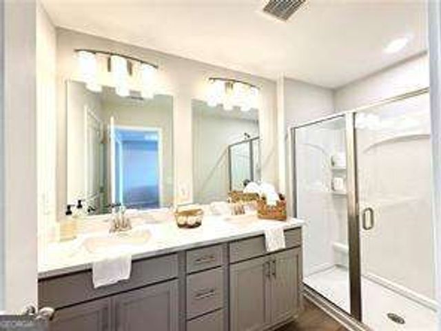 477 Crown Drive, Emerson, GA 30137