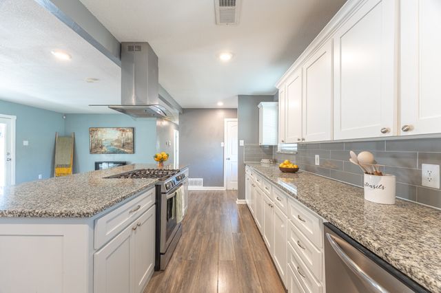 3517 Slade Boulevard, Fort Worth, TX 76116