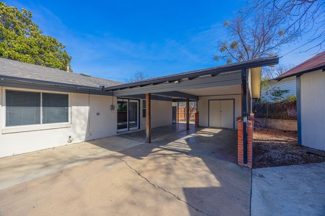 3517 Slade Boulevard, Fort Worth, TX 76116