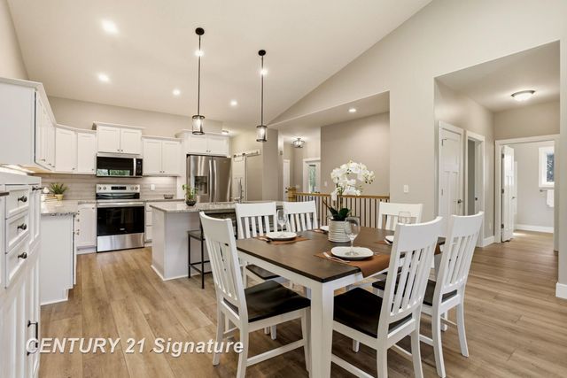 4073 Woodburn Court, Saginaw Twp, MI 48603