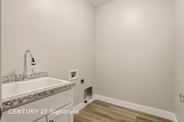 4073 Woodburn Court, Saginaw Twp, MI 48603