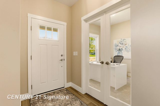 4073 Woodburn Court, Saginaw Twp, MI 48603