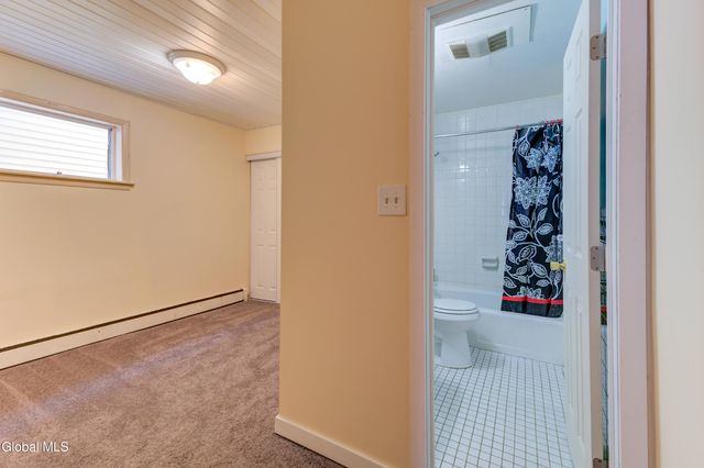 609 McClellan Street, Schenectady, NY 12304