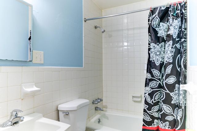 609 McClellan Street, Schenectady, NY 12304