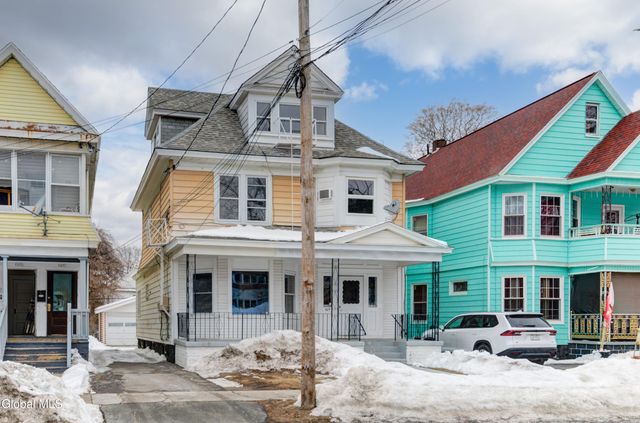 609 McClellan Street, Schenectady, NY 12304