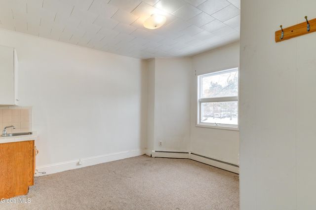 609 McClellan Street, Schenectady, NY 12304