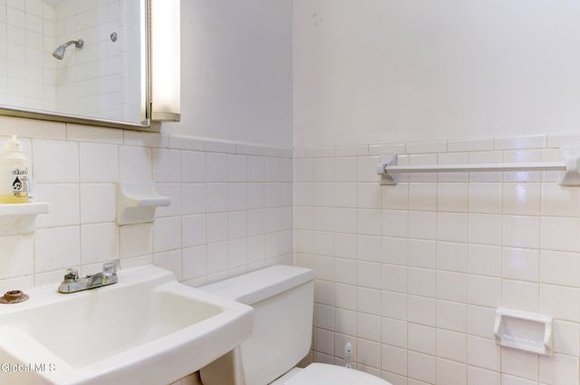 609 McClellan Street, Schenectady, NY 12304