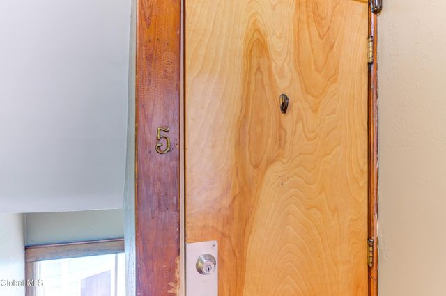 609 McClellan Street, Schenectady, NY 12304