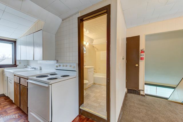 609 McClellan Street, Schenectady, NY 12304