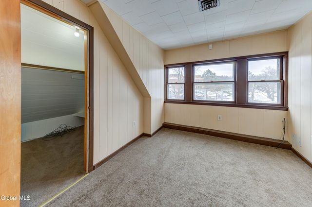 609 McClellan Street, Schenectady, NY 12304