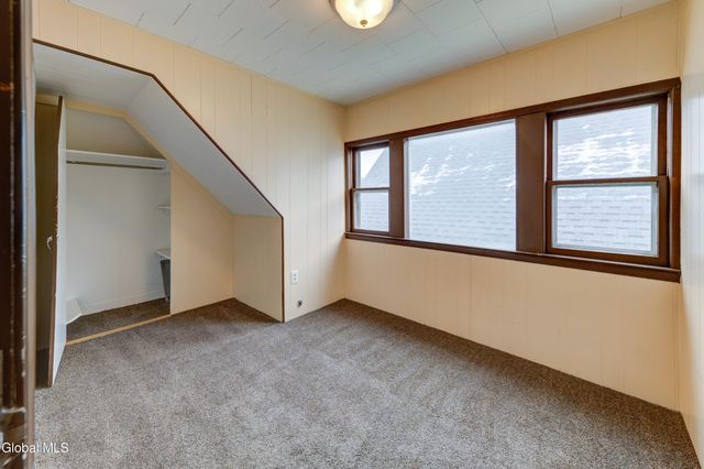 609 McClellan Street, Schenectady, NY 12304