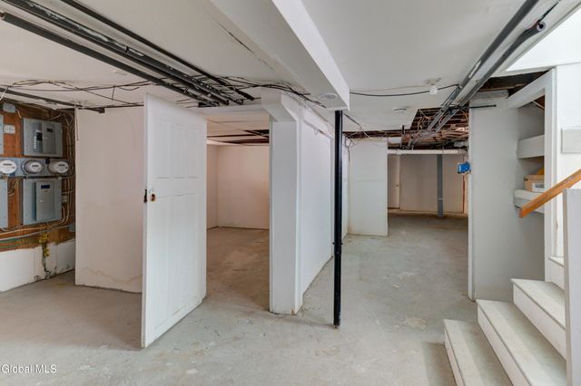 609 McClellan Street, Schenectady, NY 12304