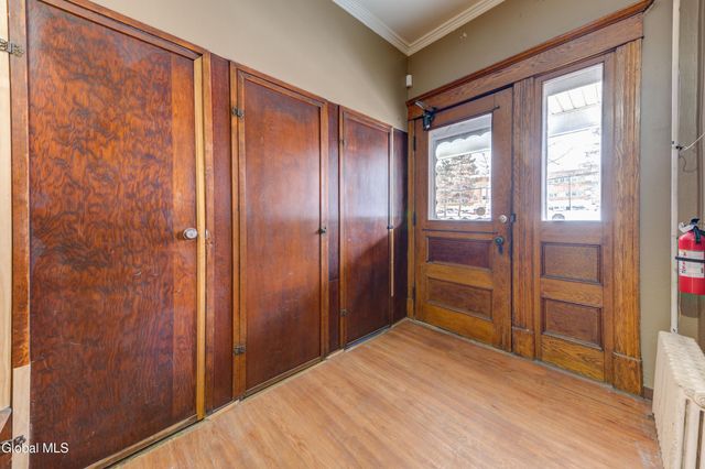 609 McClellan Street, Schenectady, NY 12304