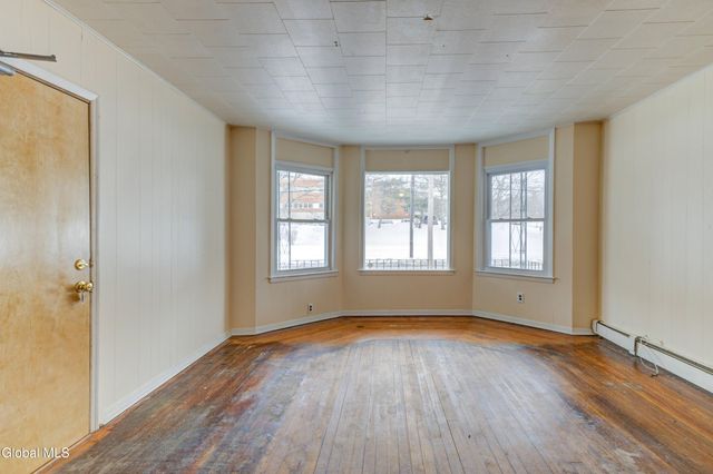 609 McClellan Street, Schenectady, NY 12304