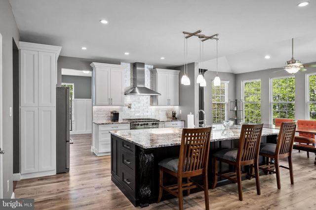 8 MELODIE CT, Hainesport, NJ 08036