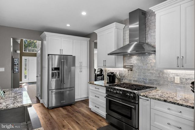 8 MELODIE CT, Hainesport, NJ 08036