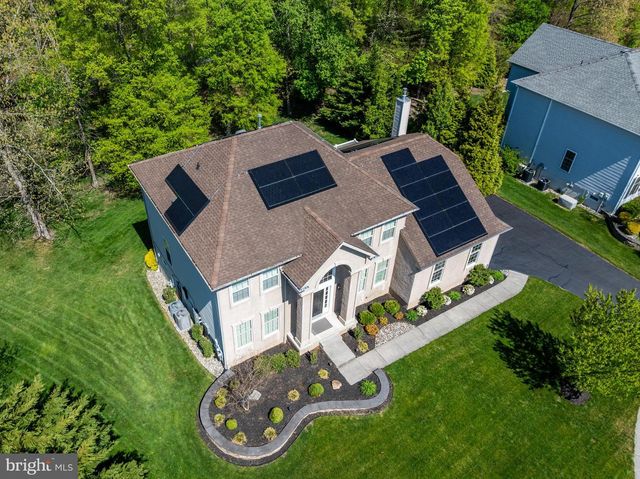 8 MELODIE CT, Hainesport, NJ 08036