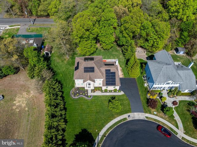 8 MELODIE CT, Hainesport, NJ 08036