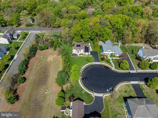 8 MELODIE CT, Hainesport, NJ 08036