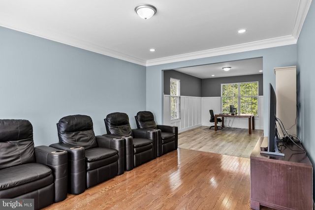 8 MELODIE CT, Hainesport, NJ 08036
