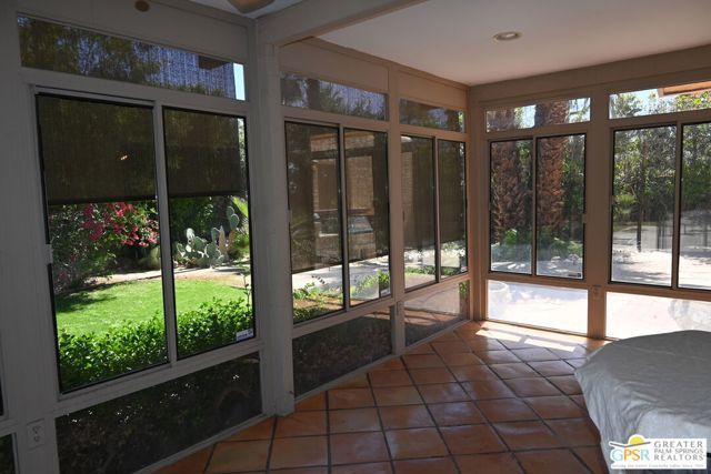 552 N Orchid Tree Lane, Palm Springs, CA 92262