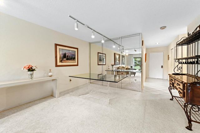 33 Southport Lane D, Boynton Beach, FL 33436