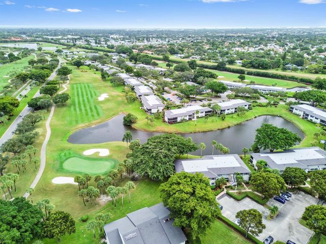 33 Southport Lane D, Boynton Beach, FL 33436