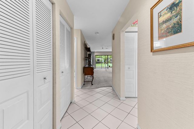 33 Southport Lane D, Boynton Beach, FL 33436