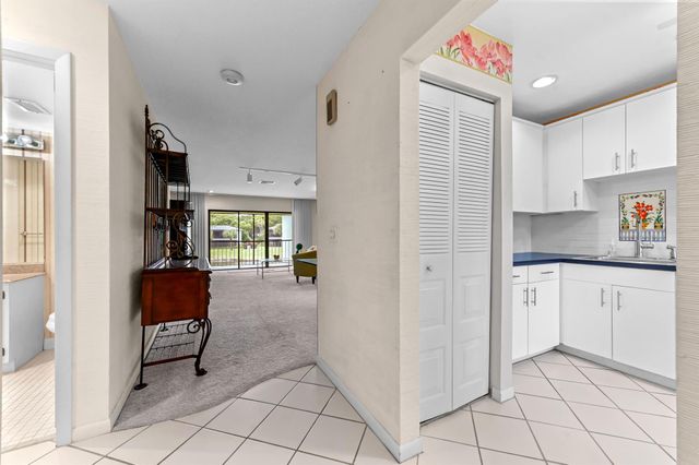 33 Southport Lane D, Boynton Beach, FL 33436