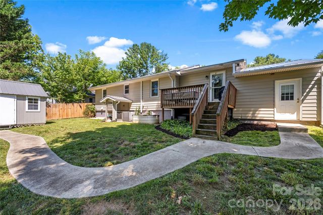 159 New Haw Creek Road, Asheville, NC 28805